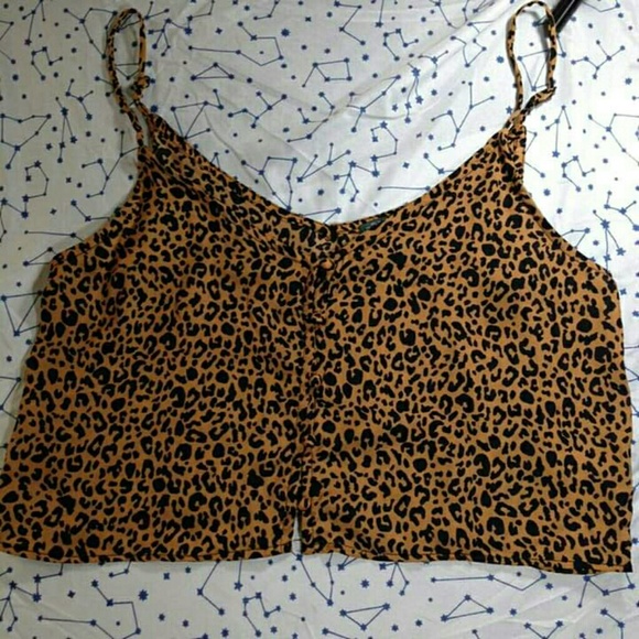 👽 NWOT wild fable leopard crop tank top - Picture 2 of 3